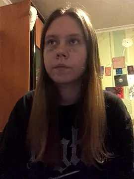 LunaVirelle online show from October 19, 2025, 9:04 pm