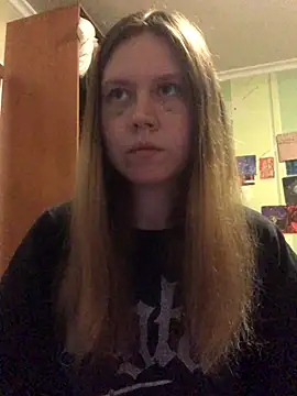 LunaVirelle online show from October 25, 2025, 7:52 pm