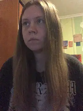Snapshot of LunaVirelle chatting on May 8, 2026, 5:51 pm LunaVirelle online show from May 8, 2026, 5:51 pm