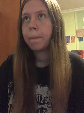 Snapshot of LunaVirelle chatting on May 19, 2026, 6:58 pm LunaVirelle online show from May 19, 2026, 6:58 pm