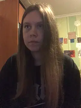 Snapshot of LunaVirelle chatting on June 7, 2026, 6:44 pm LunaVirelle online show from June 7, 2026, 6:44 pm
