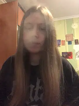 Snapshot of LunaVirelle chatting on June 11, 2026, 5:22 pm LunaVirelle online show from June 11, 2026, 5:22 pm