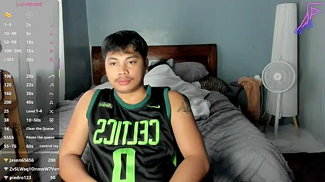 LuisitoJuancho55 online show from December 21, 2025, 12:40 am