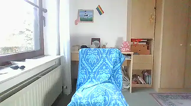 Snapshot of super-snoopy chatting on December 5, 2024, 8:11 am super-snoopy online show from December 5, 2024, 8:11 am