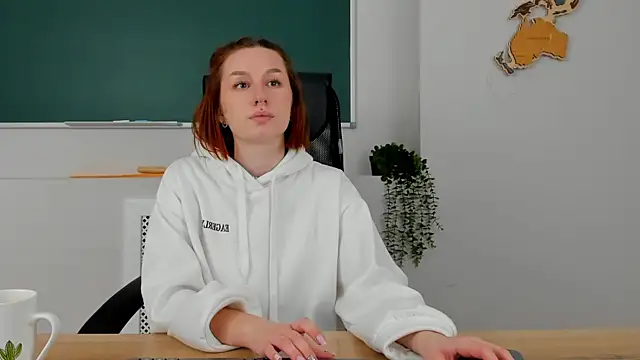 ClaireMathis online show from April 5, 2026, 2:58 pm