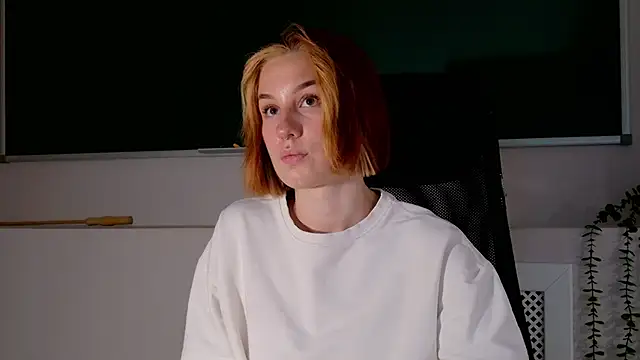 ClaireMathis online show from May 29, 2026, 2:48 pm