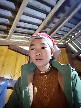 gio-thu online show from December 4, 2025, 4:33 am