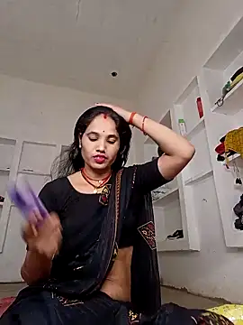 Snapshot of Cuty_tanya chatting on February 17, 2026, 9:06 am Cuty tanya online show from February 17, 2026, 9:06 am