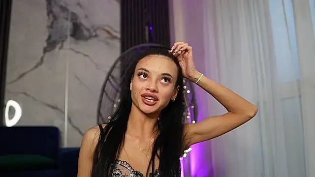 RachelRavee online show from November 14, 2025, 5:28 am