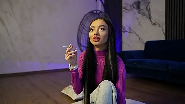 RachelRavee online show from March 28, 2026, 5:18 am