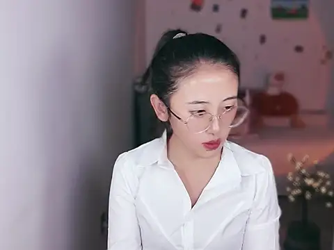 Queena  online show from January 15, 2026, 1:59 pm