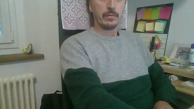 Kawayleo online show from October 25, 2025, 10:15 pm