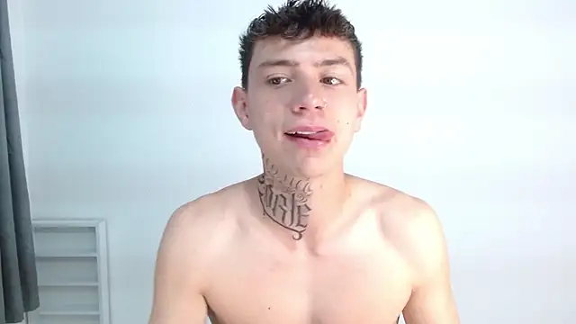 Snapshot of hot_teo_ chatting on November 27, 2025, 11:23 am hot teo online show from November 27, 2025, 11:23 am