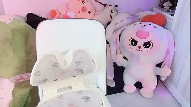 BeChinh Lee online show from April 12, 2026, 5:01 am