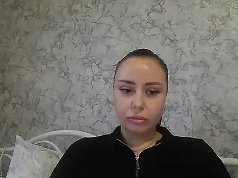 Snapshot of Qarivell chatting on February 9, 2026, 9:24 am Qarivell online show from February 9, 2026, 9:24 am