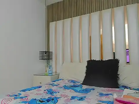 Snapshot of AmbarGills chatting on October 18, 2025, 1:12 pm AmbarGills online show from October 18, 2025, 1:12 pm