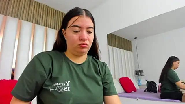 Snapshot of AmbarGills chatting on January 12, 2026, 12:54 pm AmbarGills online show from January 12, 2026, 12:54 pm