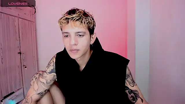 tylernova online show from April 7, 2026, 3:29 am