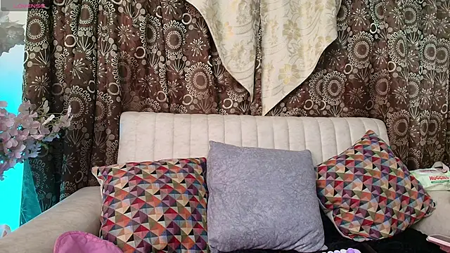 Kiaraa88 online show from November 12, 2025, 3:34 pm