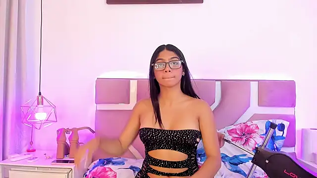 sweete coraline9 online show from November 6, 2025, 12:39 pm