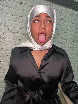 Snapshot of CelestSkyy chatting on November 15, 2025, 3:15 am CelestSkyy online show from November 15, 2025, 3:15 am