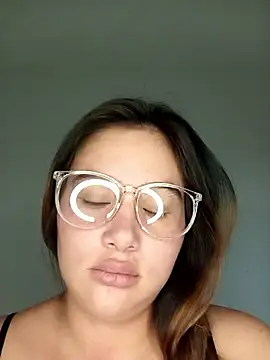 Snapshot of Natacha_02 chatting on January 11, 2026, 7:02 am Natacha 02 online show from January 11, 2026, 7:02 am