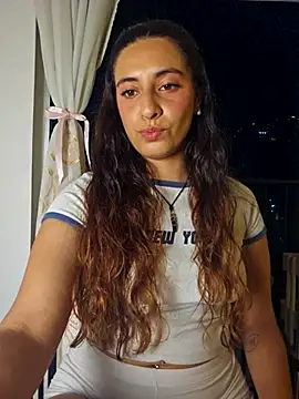 Meganthomson online show from April 28, 2026, 1:15 am