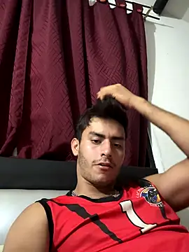 Juandmc1706 online show from October 28, 2025, 5:33 am