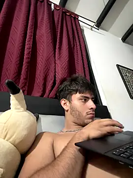 Juandmc1706 online show from October 31, 2025, 4:24 am