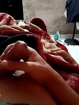 Brunim1869 online show from April 16, 2026, 2:56 am