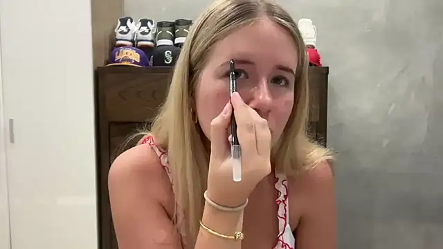 itssosierra online show from November 26, 2025, 4:24 am