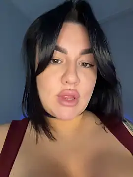 SwittieKendra online show from November 18, 2025, 6:51 am