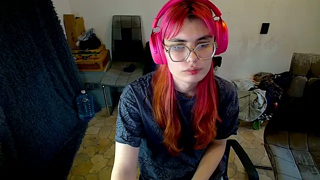 Lizochka1337 online show from December 20, 2025, 12:12 pm