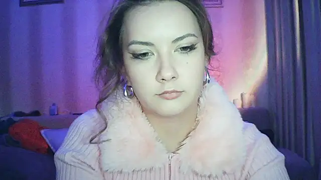 MoodieMira online show from February 17, 2026, 5:19 pm