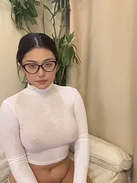 zhenzhen666 online show from October 26, 2025, 12:44 pm