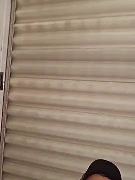 dakotafail92 online show from November 8, 2025, 6:18 pm