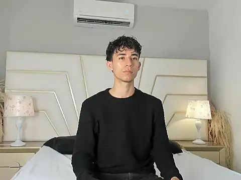 Zahir Ashar online show from October 16, 2025, 11:11 am