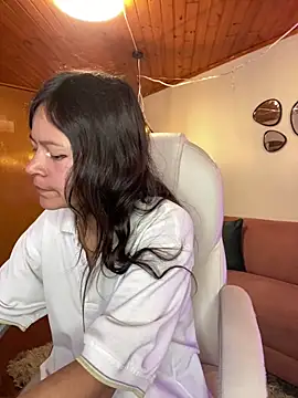 Ninfa pink online show from December 18, 2025, 2:45 pm