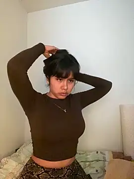 SweetieMariana online show from October 17, 2025, 5:37 pm