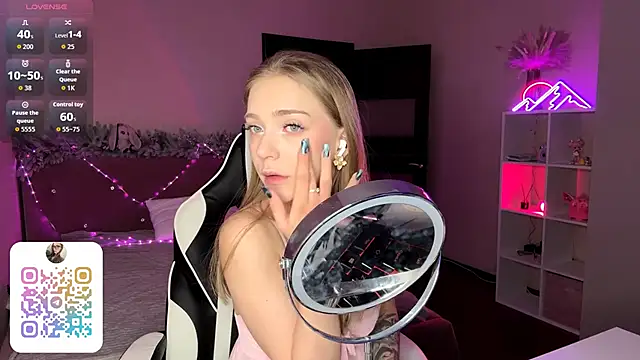 EvaPeace online show from January 31, 2026, 9:24 pm