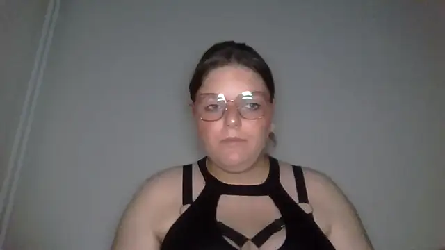 Snapshot of nymphomane2006 chatting on October 15, 2025, 9:26 pm nymphomane2006 online show from October 15, 2025, 9:26 pm