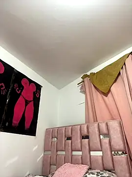 abby moss 2 online show from November 5, 2025, 12:27 pm