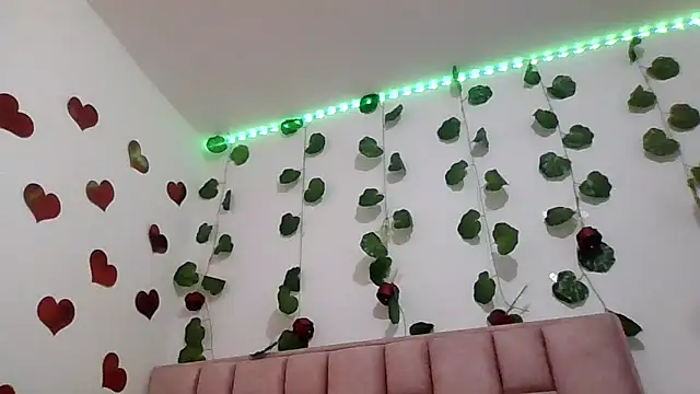 abby moss 2 online show from March 24, 2026, 12:43 pm