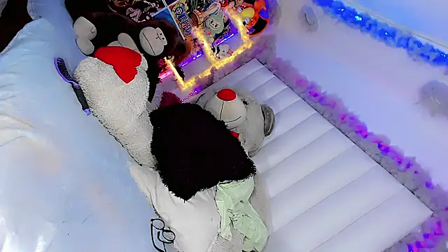Kinng Sex online show from June 7, 2026, 8:23 pm