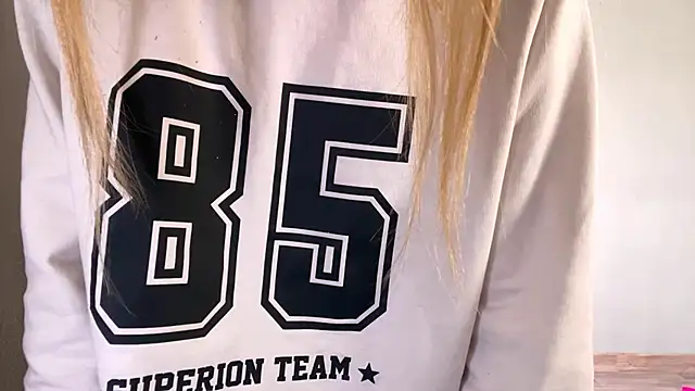 Snapshot of _petaI chatting on December 4, 2025, 6:12 am petaI online show from December 4, 2025, 6:12 am