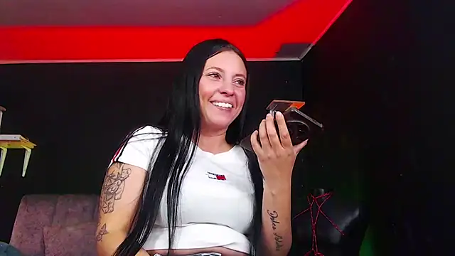 Liastark online show from December 1, 2025, 5:18 pm