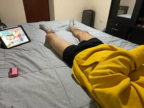 Joven Modelo online show from October 24, 2025, 2:52 am