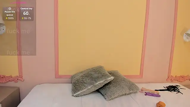  naylaa  online show from March 24, 2026, 3:22 am