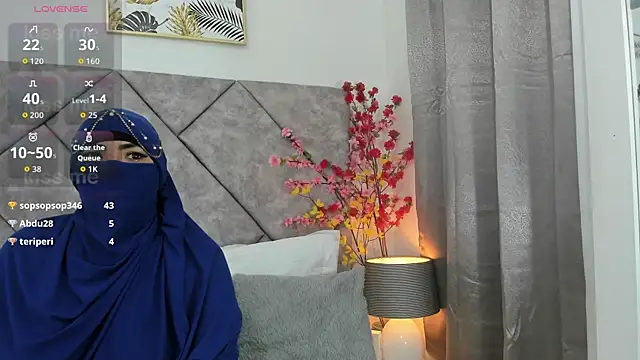  naylaa  online show from April 11, 2026, 7:45 am