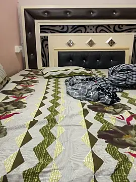 riya sharmaa01 online show from October 12, 2025, 10:25 am